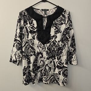 Ralph Lauren 3/4 Sleeve Black and White Top in Size Medium